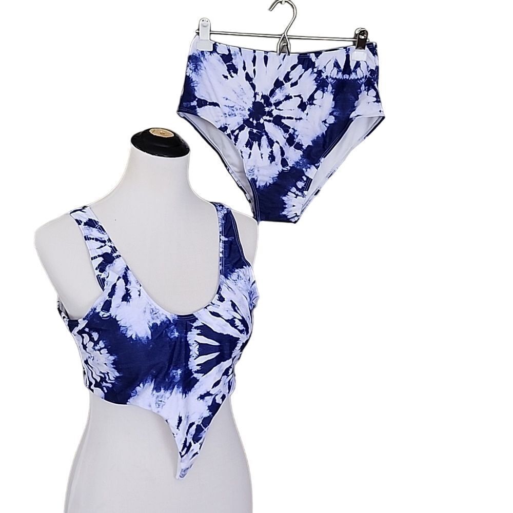 NWOT Two Piece Tie Dye Bikini Size 1XL